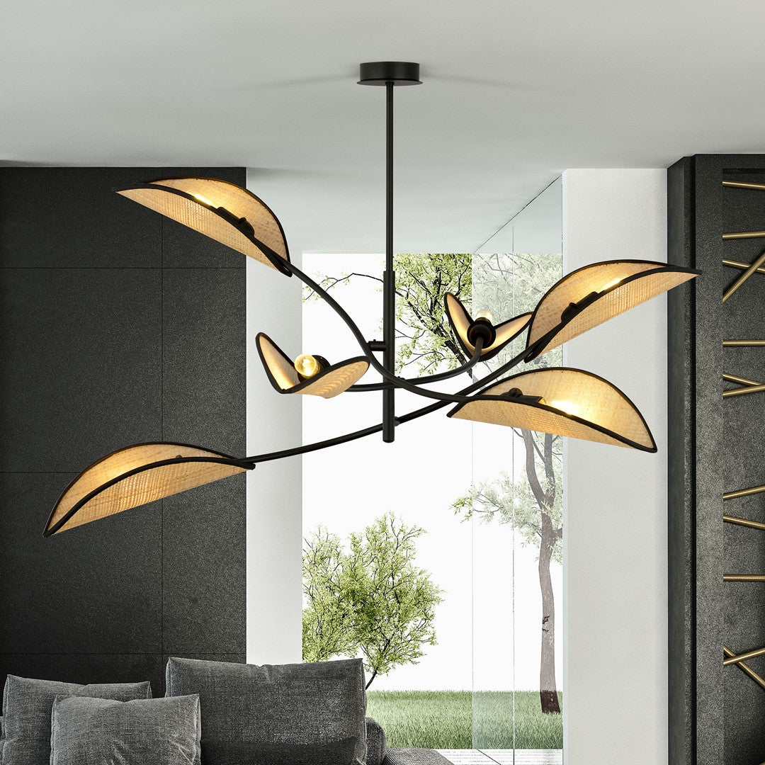 LOTUS 6 hanglamp met organisch gevormde rotan kappen in de woonkamer