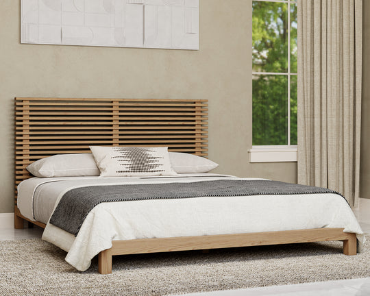 Tanner Japandi bed in stijlvolle slaapkamer met natuurlijke houttinten